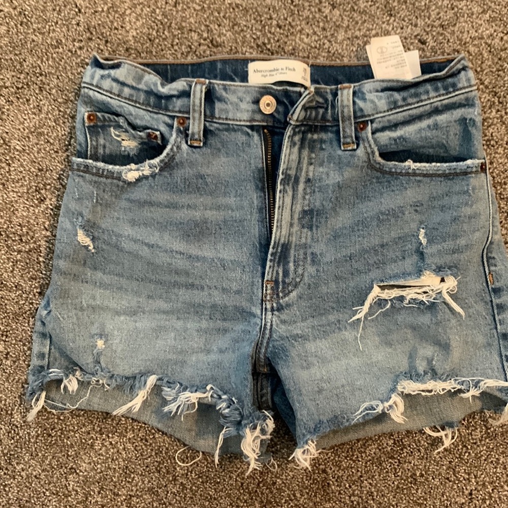 Abercrombie high rise jean short